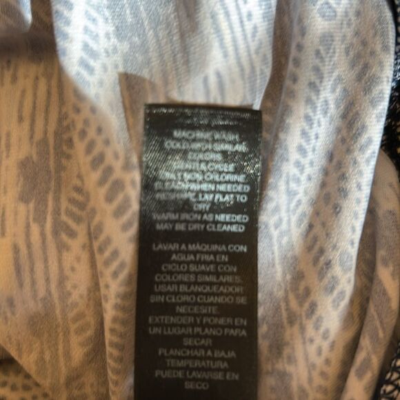 WHBM blue white patterned ruffle neck sleeveless blouson blouse Size L EUC - Picture 9 of 10